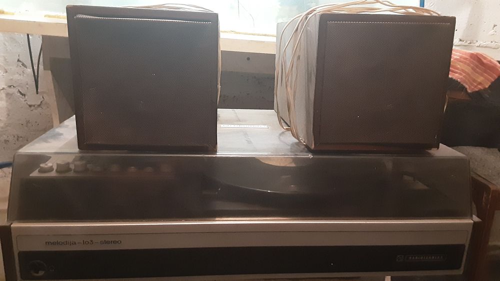 Проигрыватель. Мелодия 103 Стерео.25000тг.