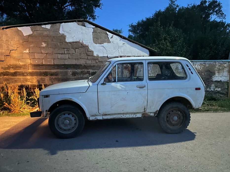 Нива автокөлігі сатылады