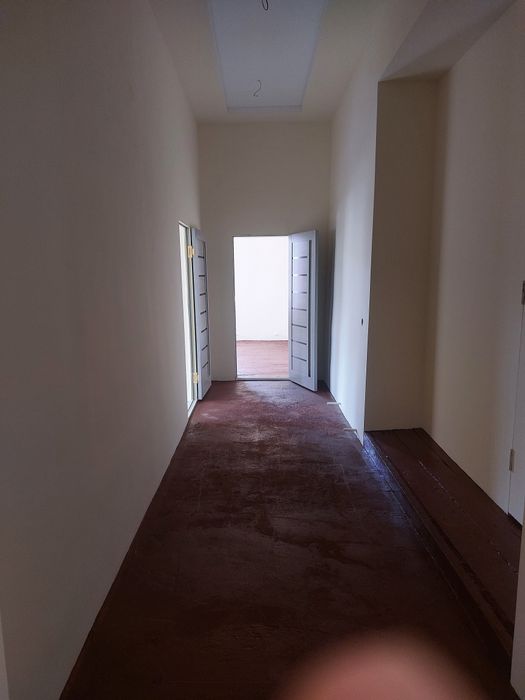 Ижарага 2 хонали ховли бор. Келесда.