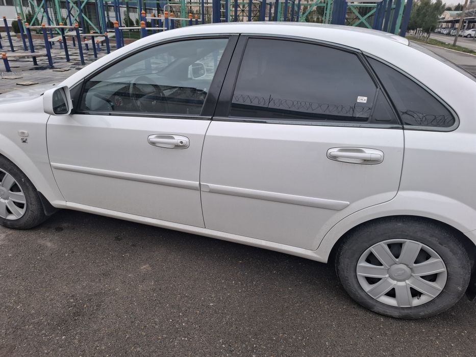 Lacetti сотилади