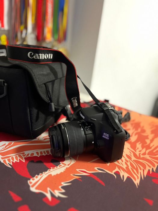 Aparat foto Canon EOS 4000D