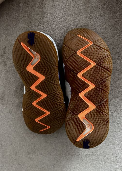 Nike Kyrie Irving Basketball shoes
