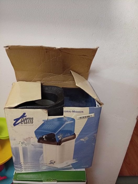 Vând aparat de popcorn