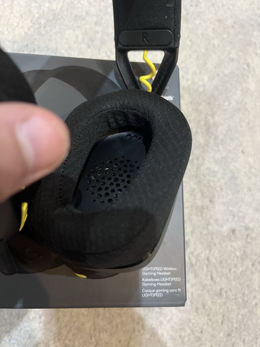 слушалки logitech g435