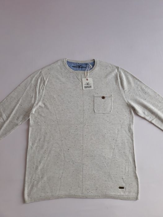 Pulover Hampton Republic