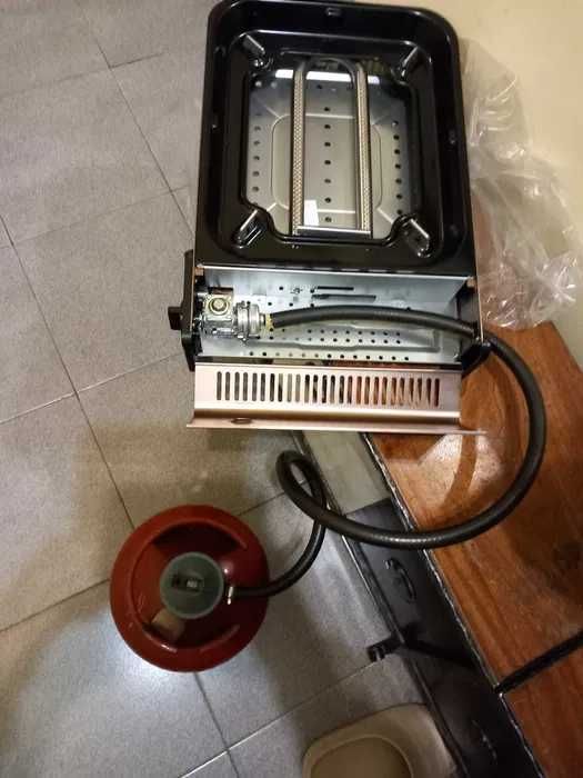 Многофункционална газова скара , за печене , готвене барбекю