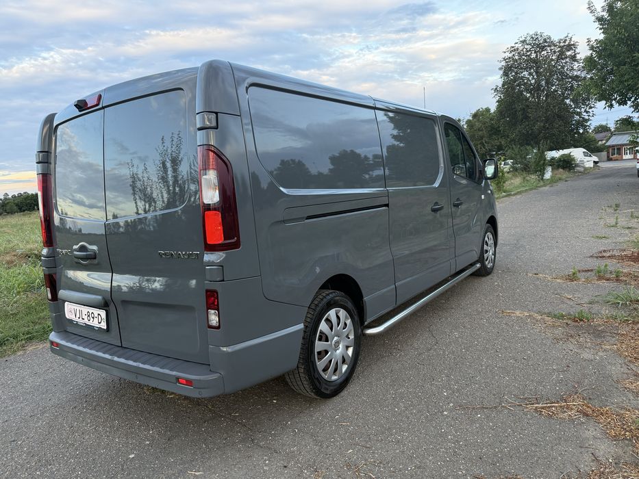 RENAULT Trafic 2021 — imagine 3