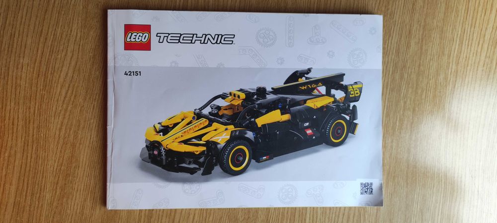 Lego Technic Bolid Bugatti 42151