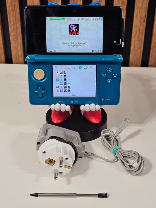 Nintendo 3DS carcasa crapata
