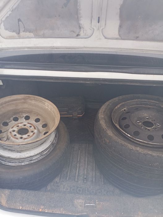 Шины и диск для запаска