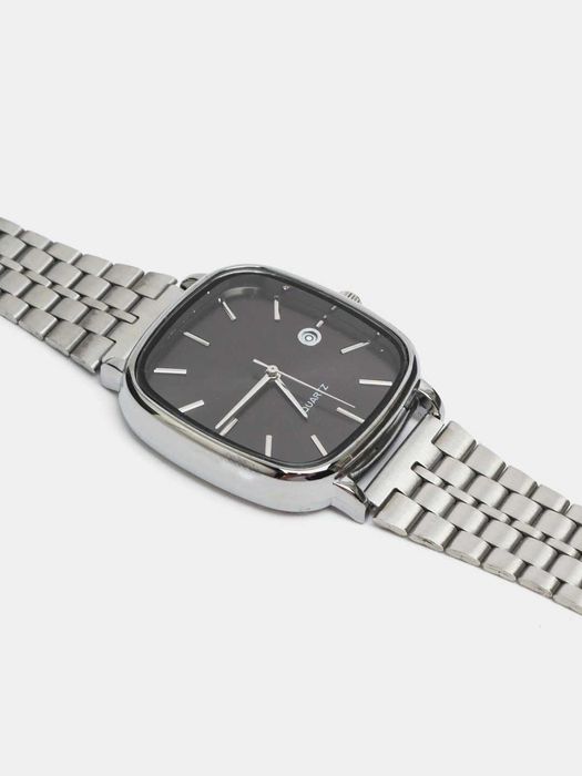 Soat, Erkaklar uchun Casio uslubidagi qo‘l soat