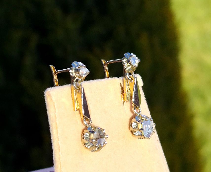 Cercei Art Deco din aur de 18K și diamante naturale cu certificat