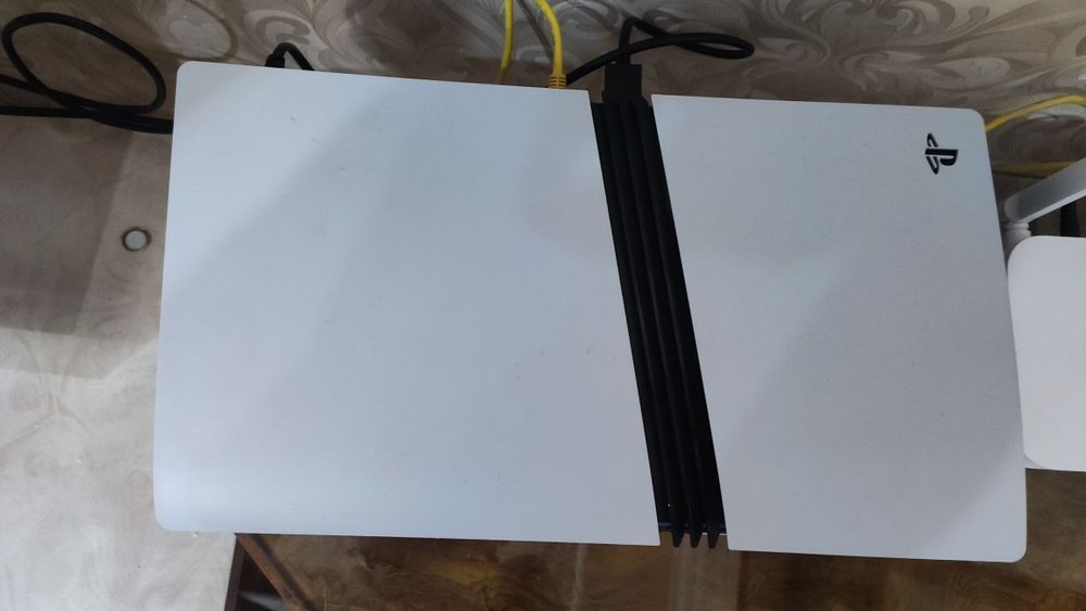 Playstation 5 pro в идеалном состояние