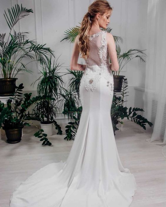 Свадебное и вечернее платье