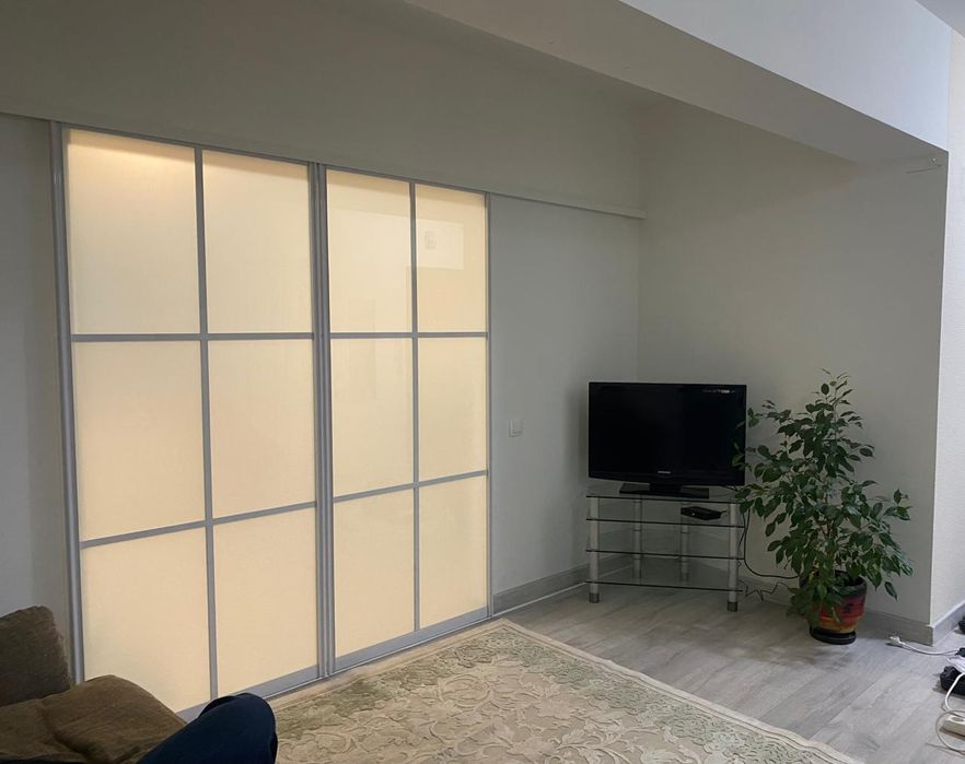 Раздвижные двери купе срочно.