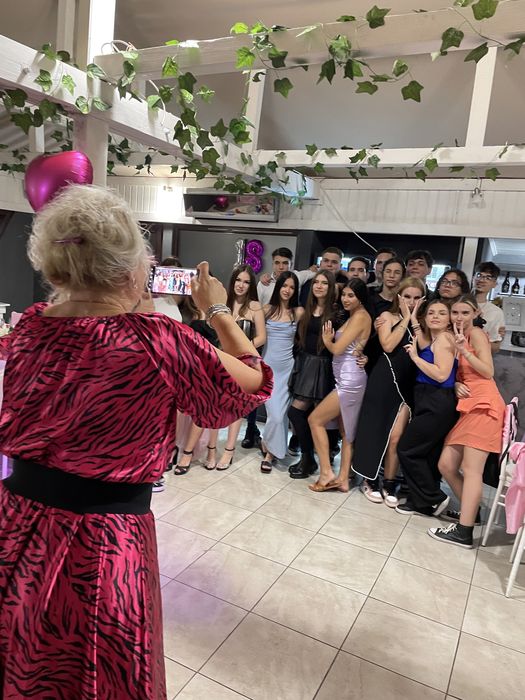 Sala evenimente Petreceri private Onomastice Restaurant de inchiriat