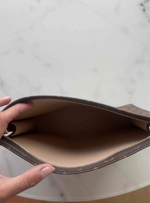 Louis vuitton чанта