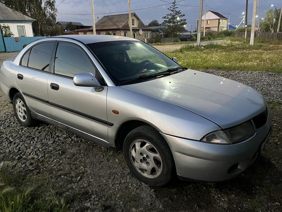 Продам mitsubishi carisma