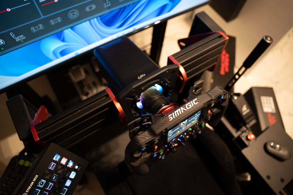 Simulator Trakracer TR160 V5,Simagic Alpha Evo Pro 18NM,Simagic FX PRO,Simagic P2000-R (200Kg,hidraulic)