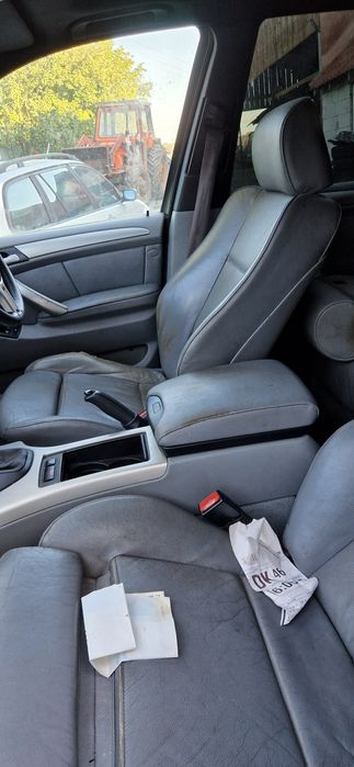 Dezmembrez bmw x5