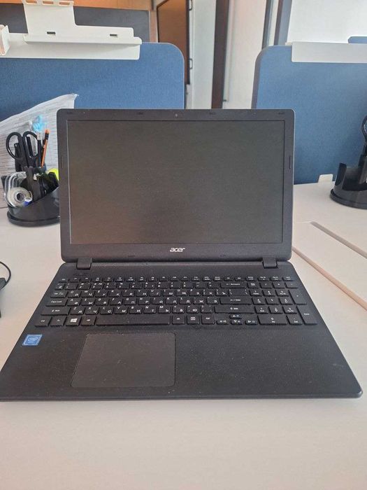 Acer noutbook (laptop) sotiladi