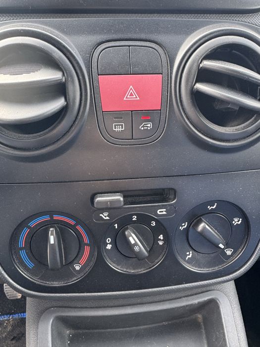 Vând Fiat Fiorino 1.3JTD