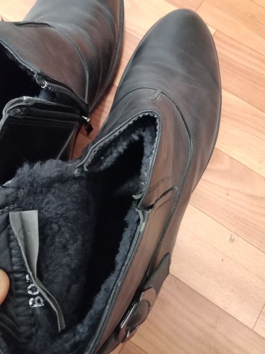 Ботинка сатылади