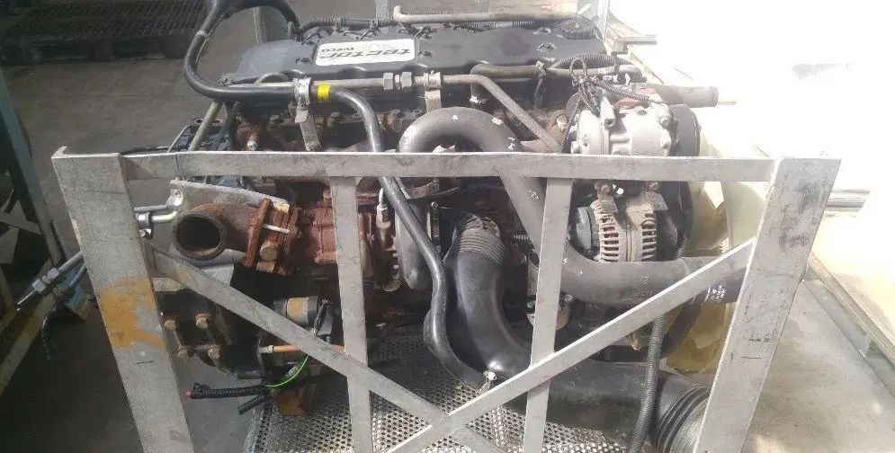 motor iveco eurocargo f4ae3681a tector 2011 în stare bună