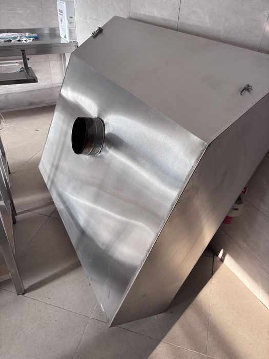 Hotă profesională inox pentru cuptor pizza 150×130 cm – stare foarte bună