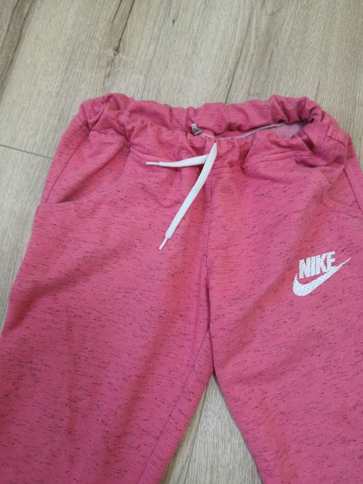 Дамско Долнище на Nike