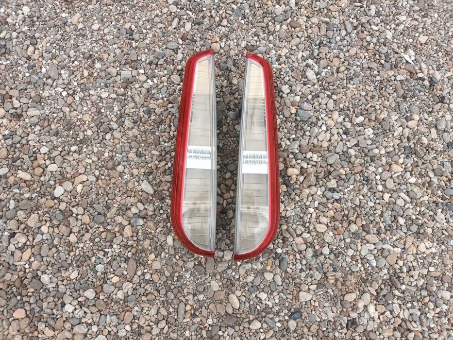 ляв и десен стоп за форд фокус 2 комби фейслифт FORD FOKUS II FACELIFT