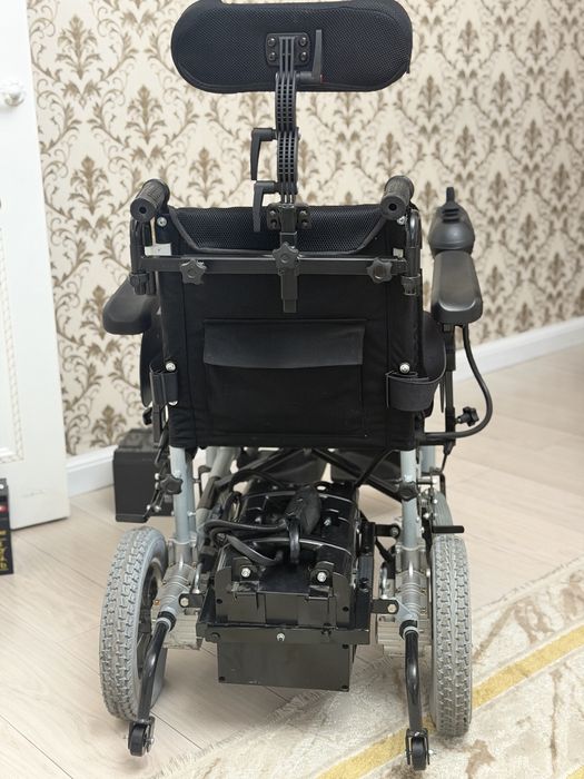 Инвалидная коляска