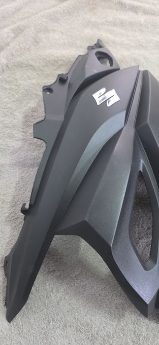 Carena dreapta Suzuki V-strom 650