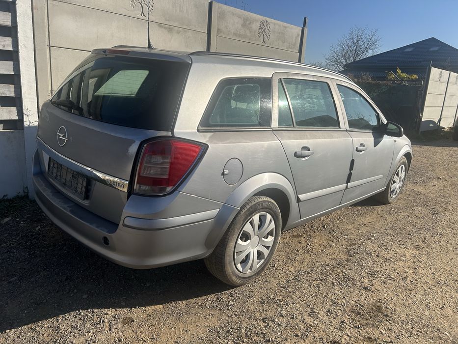 Usa Opel Astra H Break Hatchback dezmembrari