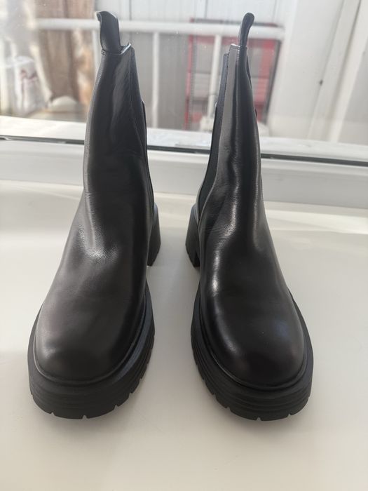 Зимние ботинки челси