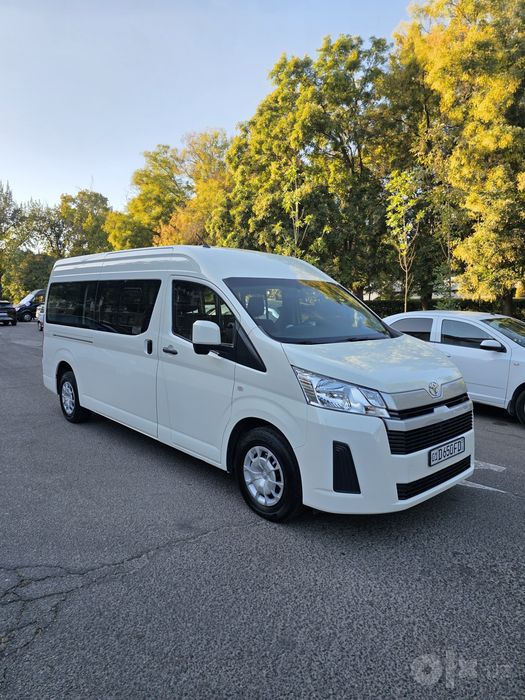 Toyota Hiace sotiladi srochna