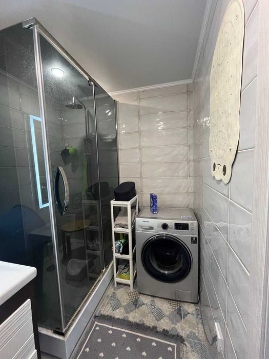 продаю двухкомнатную квартиру