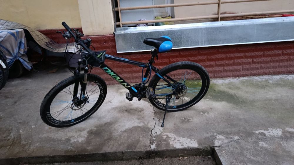 Velosiped Sotiladi holati zor balonlari zor dastavka uchun qulay