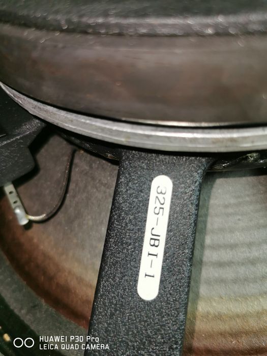 Остана ми един JBL 15"