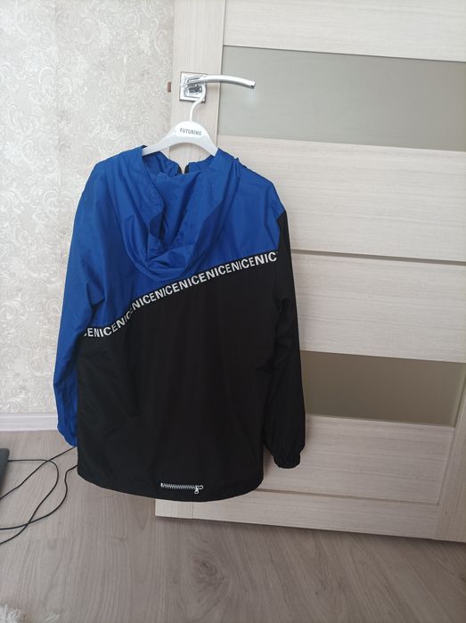 Ветровка рост 158