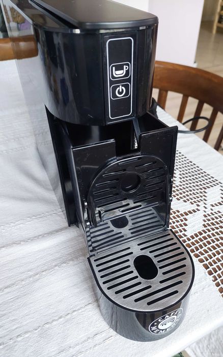 Кафемашина Candi MEMENTO® за капсули черна