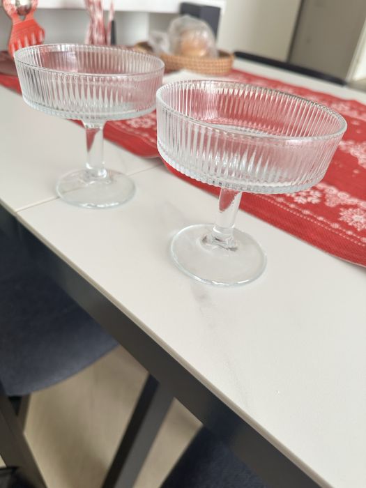 Ваза, Фруктовница, тарелки, рюмки