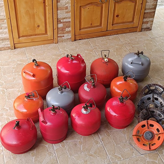 Туристически газови бутилки битова газ