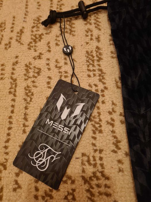 Нова чанта Messi с етикети