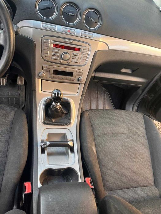 Vând Ford Galaxy 7 locuri 2008