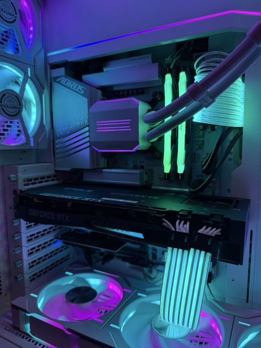Vand placa video NVIDIA RTX 3070