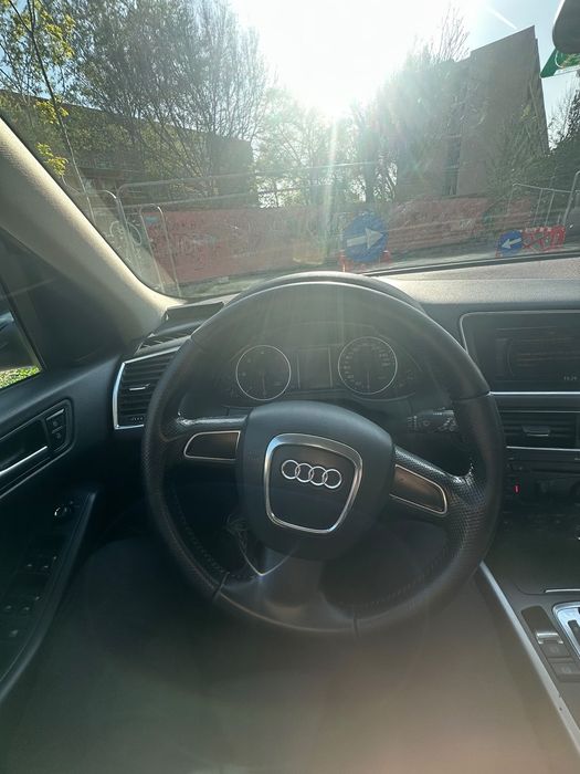 Titul:Audi Q5 2.0 TDI 2011