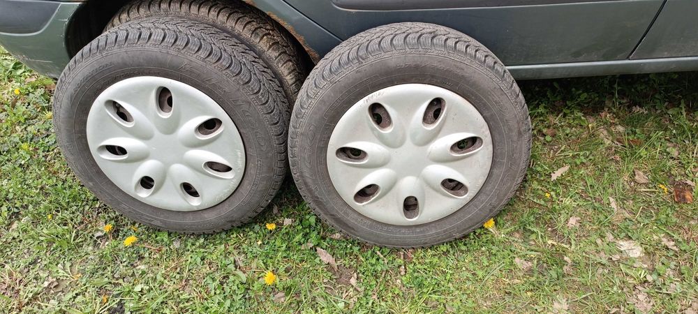 Продавам следните части за Рено Меган Сценик 1998