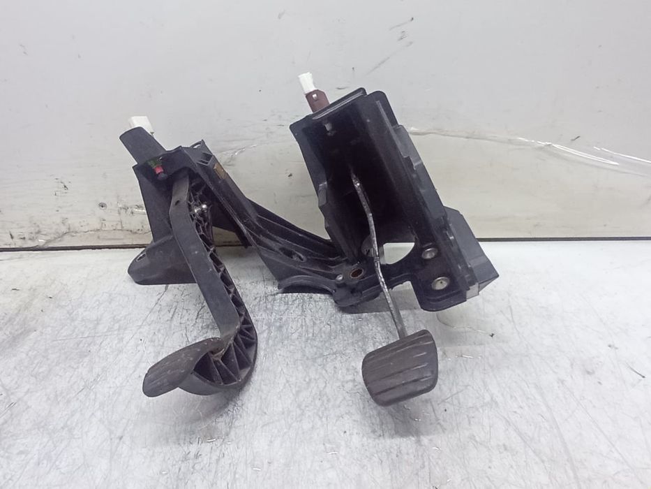 Pod pedalier 180107523R Renault Master 3 (2010 - 2015) 2.3 DCI M9T870