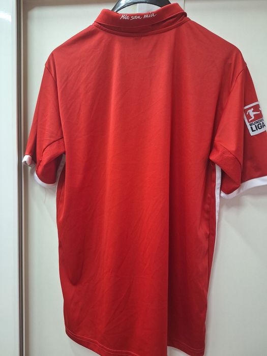 фенска тениска adidas на FC BAYERN MUNCHEN-нова,размер М